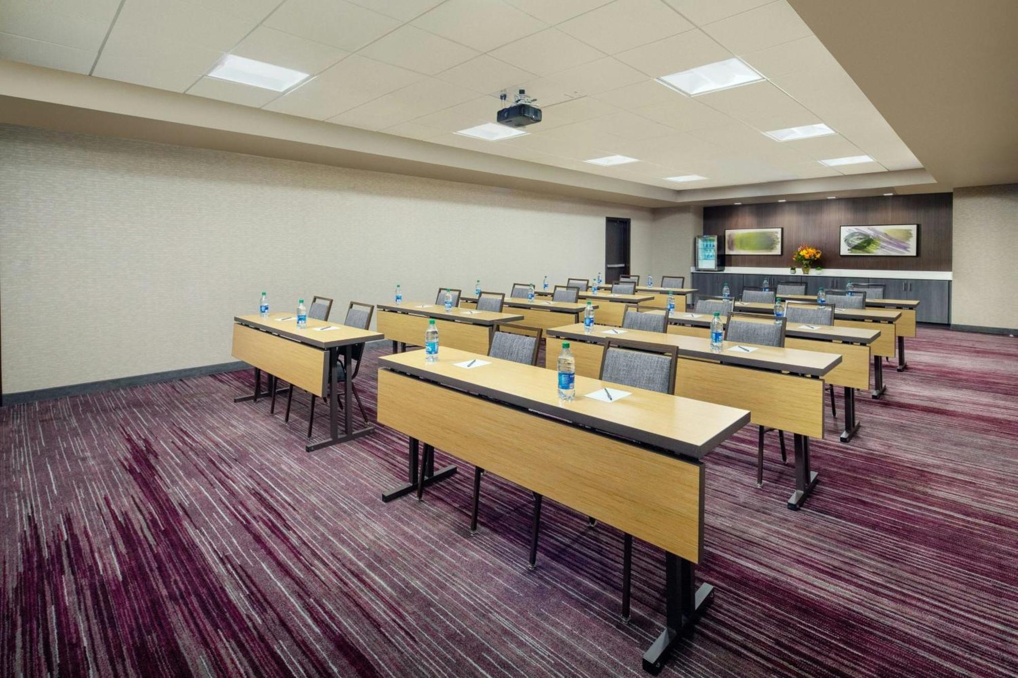 Courtyard By Marriott Dayton North Hotell Eksteriør bilde