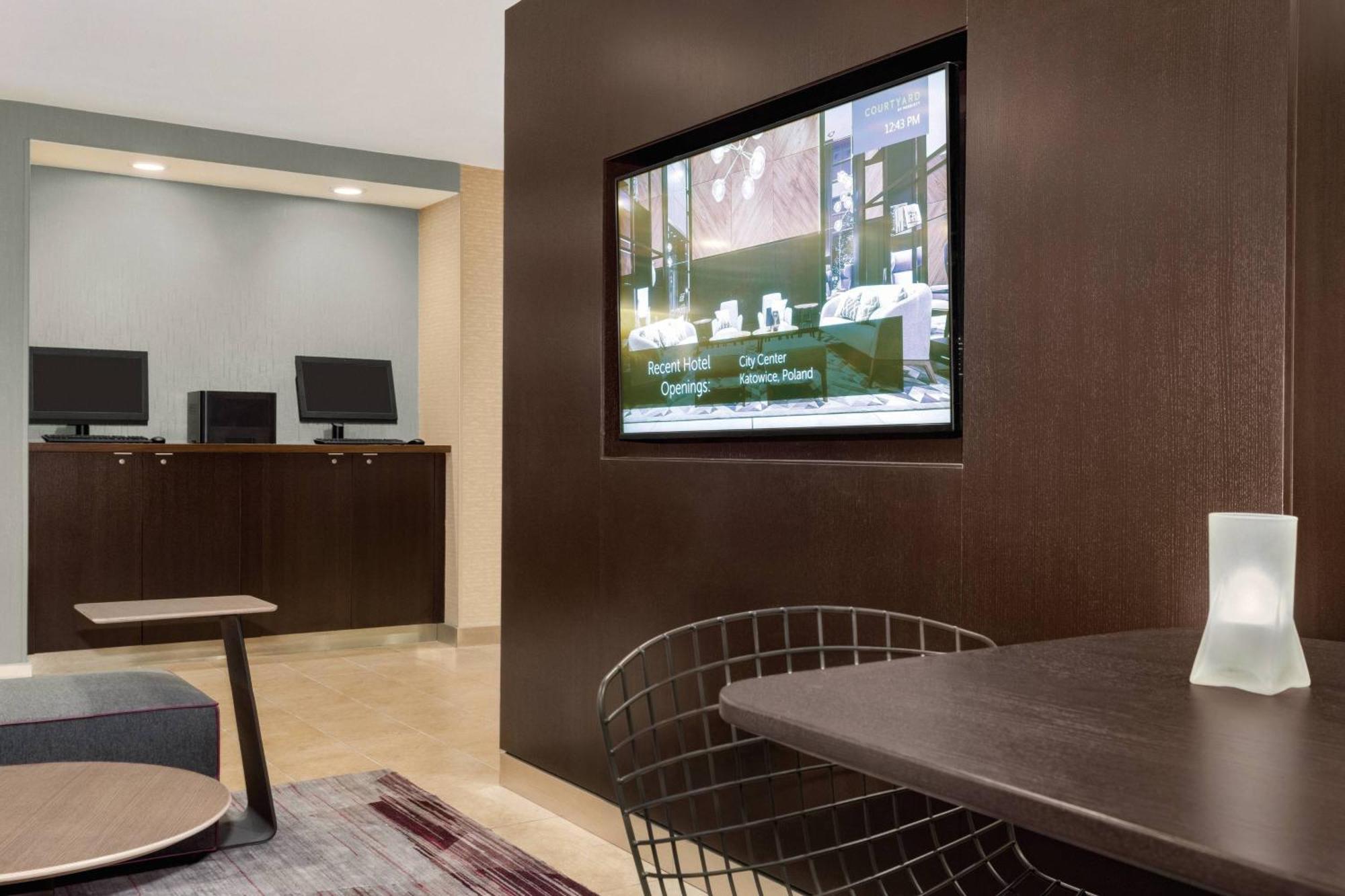 Courtyard By Marriott Dayton North Hotell Eksteriør bilde
